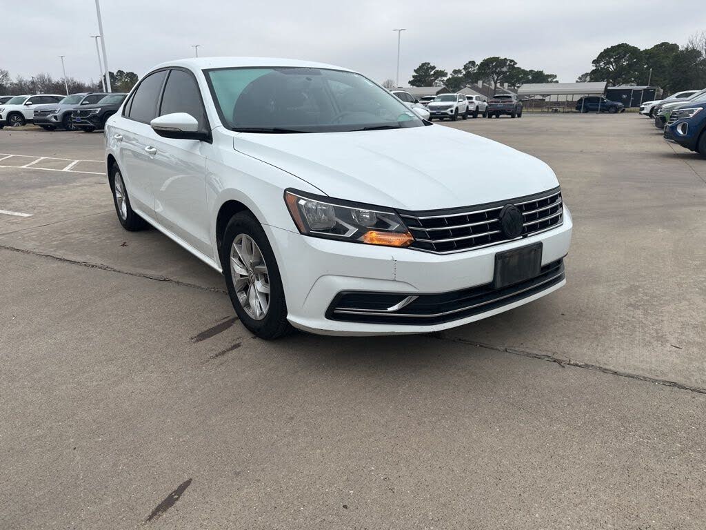 2018 Volkswagen Passat 2.0T S FWD