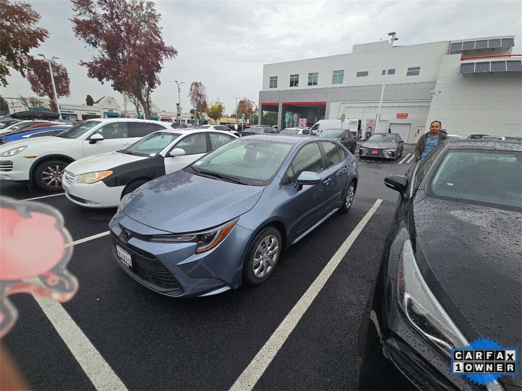 2023 Toyota Corolla LE FWD