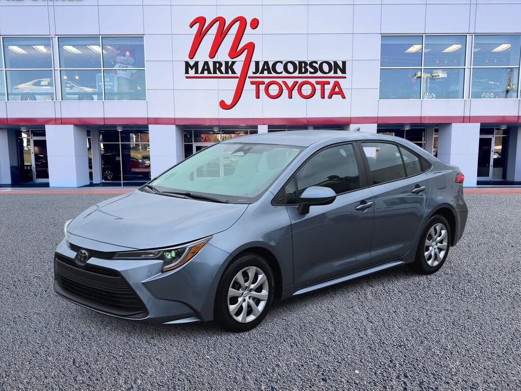 2024 Toyota Corolla LE FWD