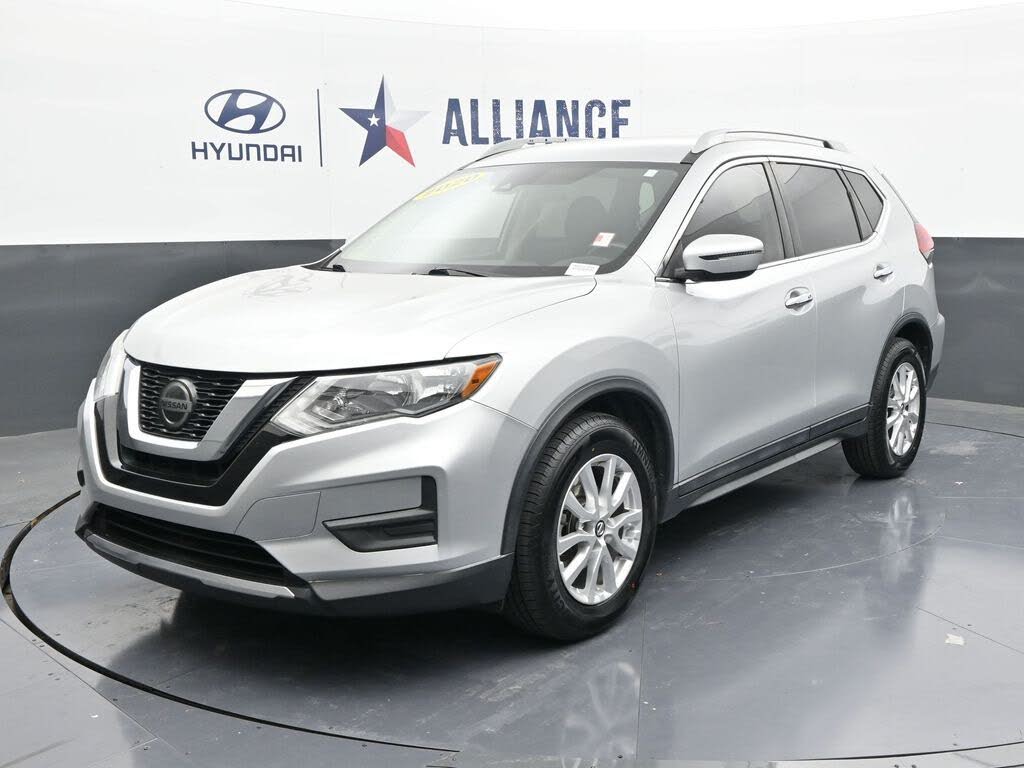2020 Nissan Rogue SV FWD