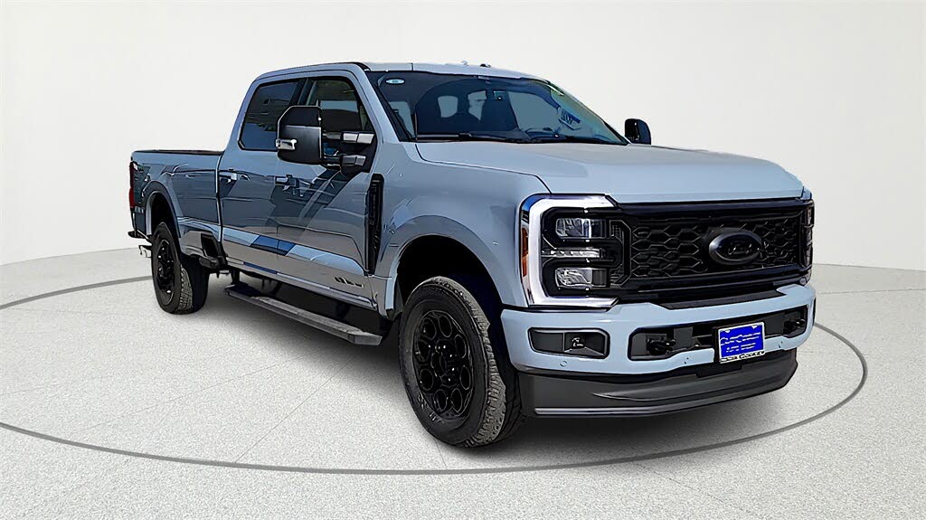 2026 Ford F-350 Super Duty Lariat Crew Cab 4WD