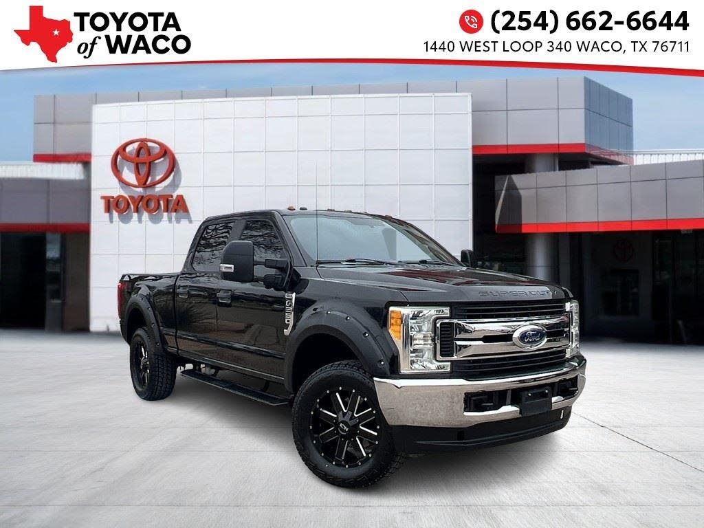 2017 Ford F-250 Super Duty XL Crew Cab 4WD