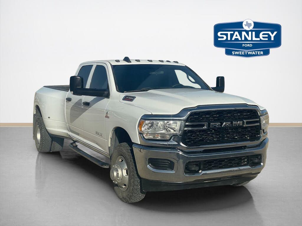 2022 RAM 3500 Tradesman Crew Cab LB DRW 4WD