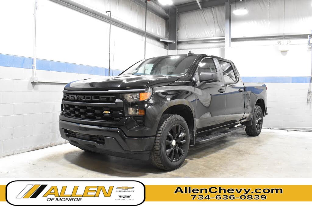 2023 Chevrolet Silverado 1500 Custom Crew Cab 4WD