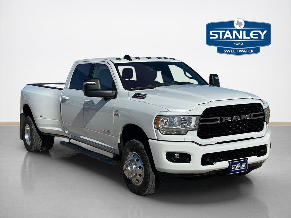 2023 RAM 3500 Big Horn Crew Cab LB DRW 4WD