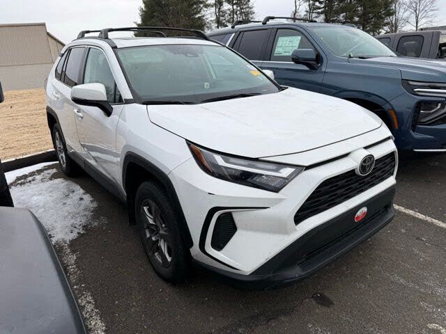2024 Toyota RAV4 XLE AWD