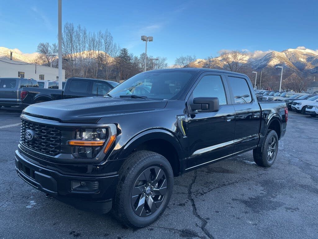 2025 Ford F-150 STX 4dr SuperCrew 4WD