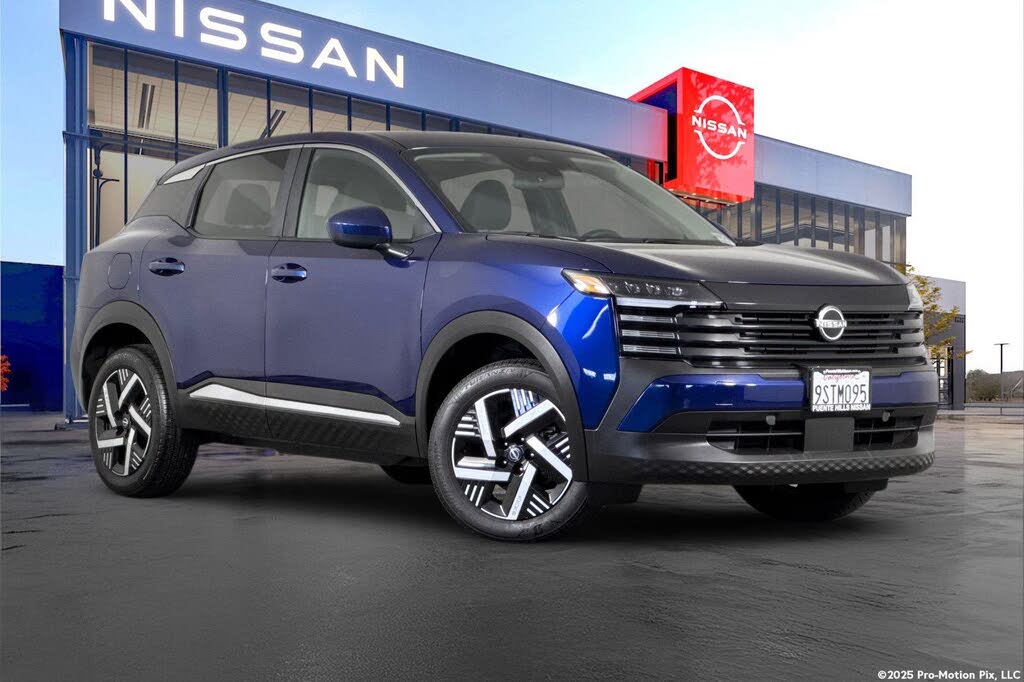 2025 Nissan Kicks SV FWD