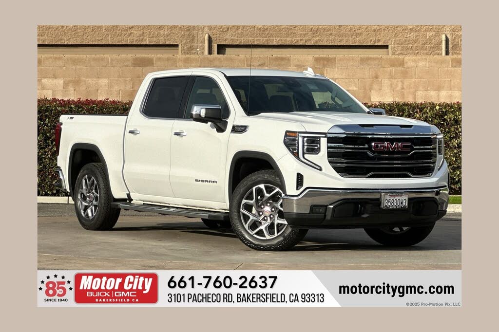 2023 GMC Sierra 1500 SLT Crew Cab 4WD