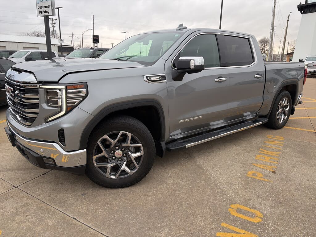 2024 GMC Sierra 1500 SLT Crew Cab 4WD