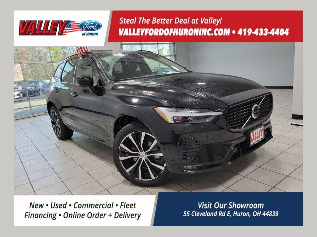2025 Volvo XC60 B5 Plus Dark Theme AWD