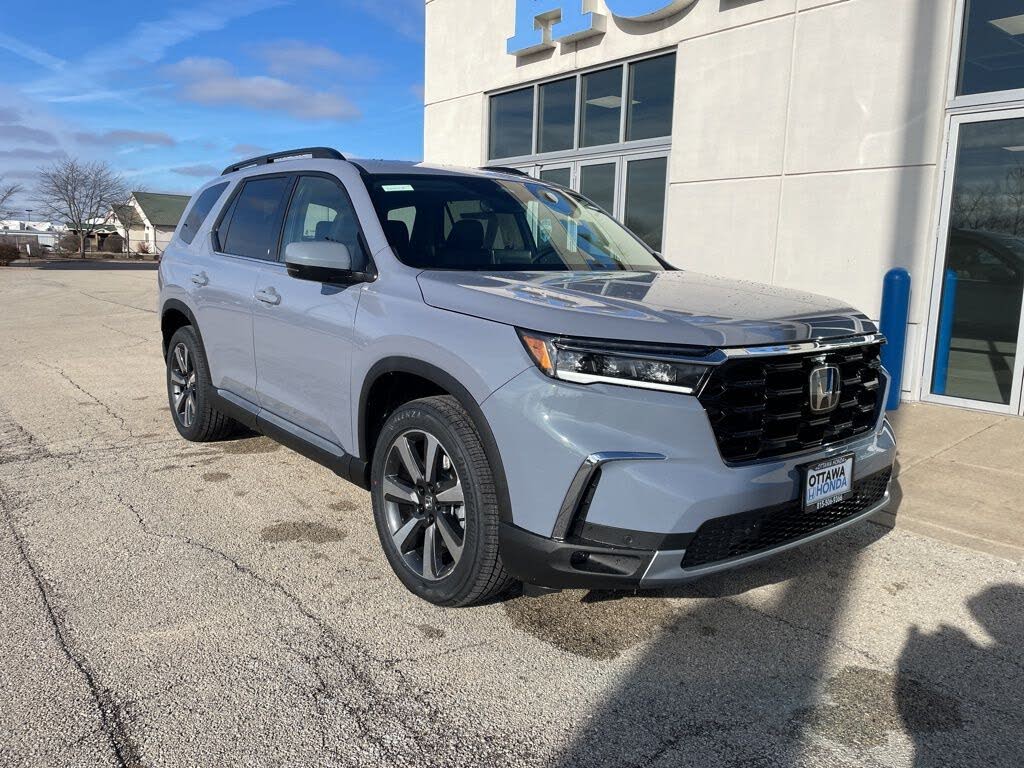 2025 Honda Pilot Touring AWD
