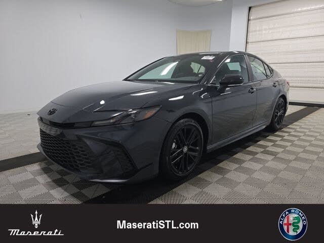 2025 Toyota Camry SE FWD