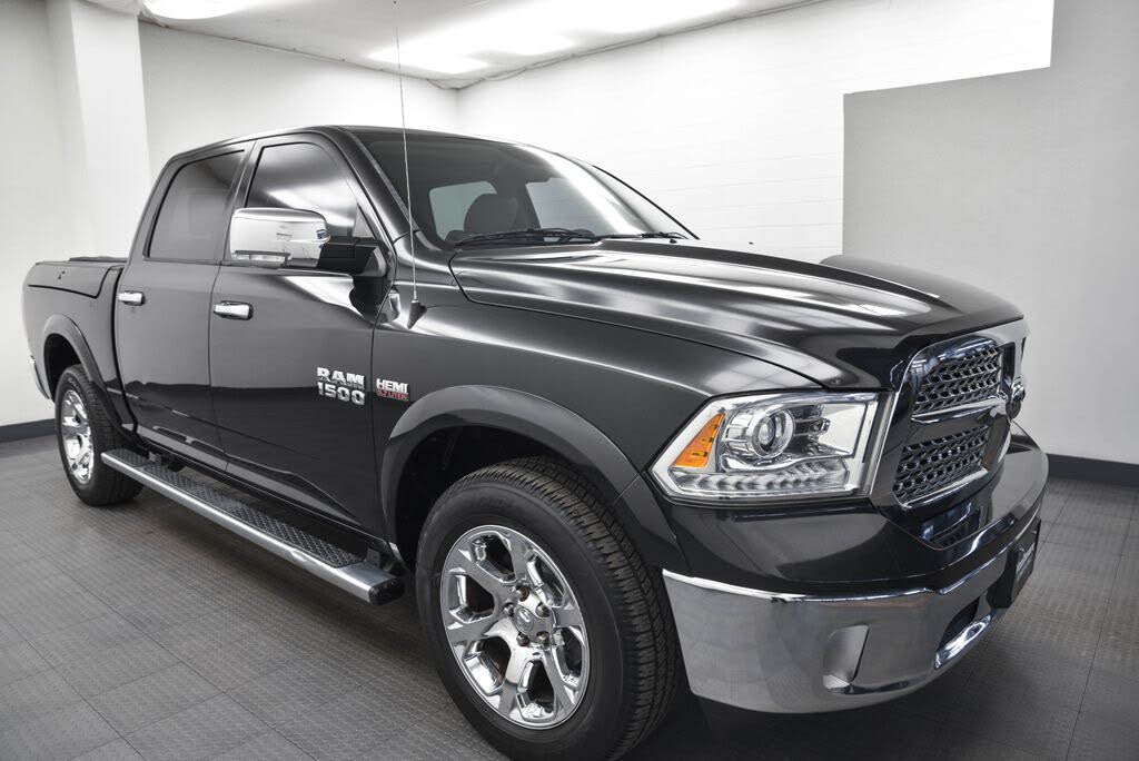 2016 RAM 1500 Laramie Crew Cab 4WD