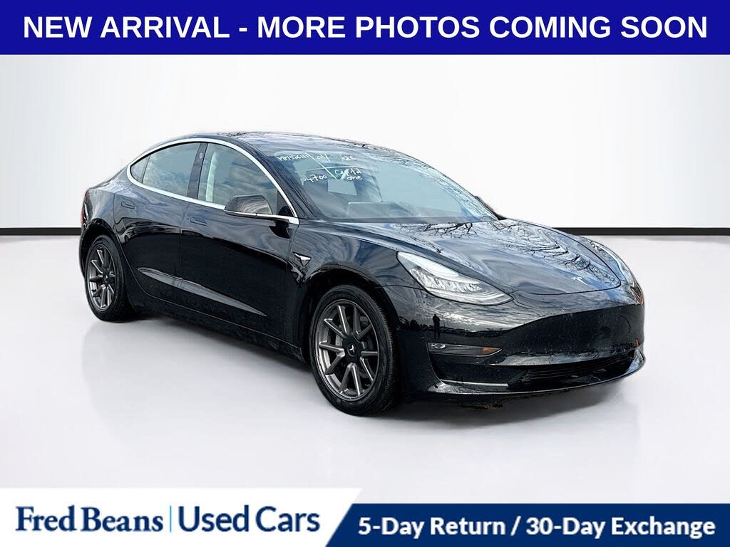 2019 Tesla Model 3 Mid Range RWD