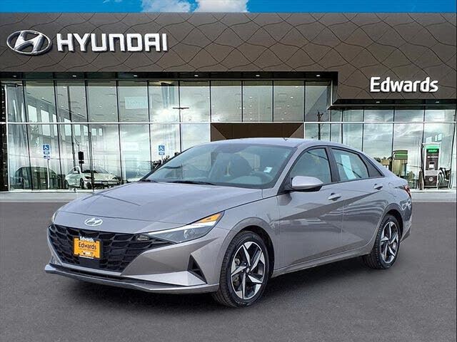 2023 Hyundai Elantra SEL FWD