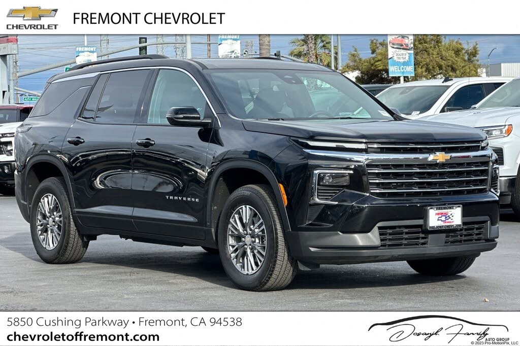 2025 Chevrolet Traverse LT FWD