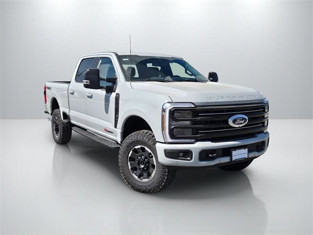 2025 Ford F-250 Super Duty Platinum Crew Cab 4WD