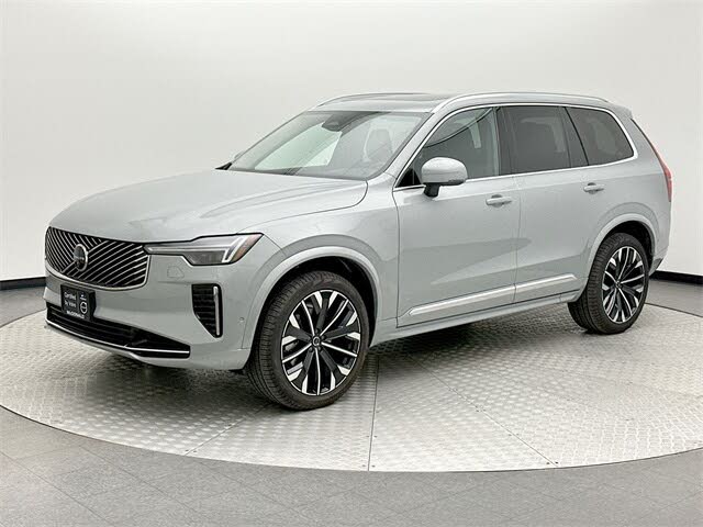 2025 Volvo XC90 B6 Plus Bright Theme 7-Passenger AWD