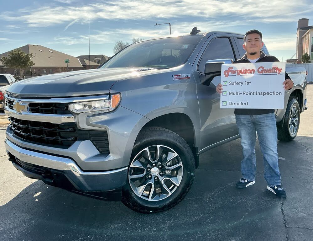 2023 Chevrolet Silverado 1500 LT Crew Cab 4WD