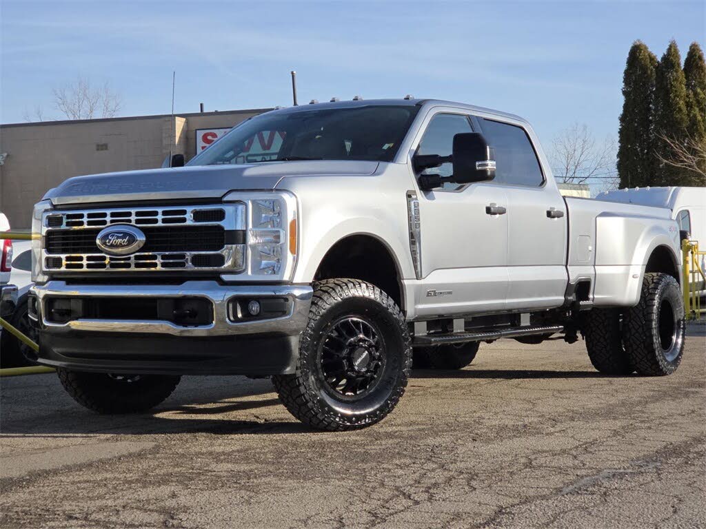 2024 Ford F-350 Super Duty XLT Crew Cab LB DRW 4WD