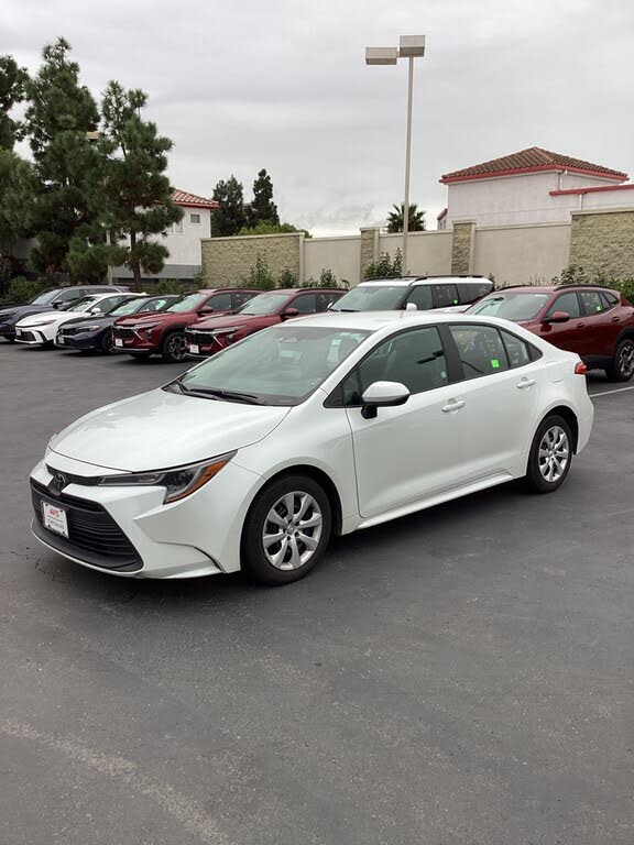 2024 Toyota Corolla LE FWD