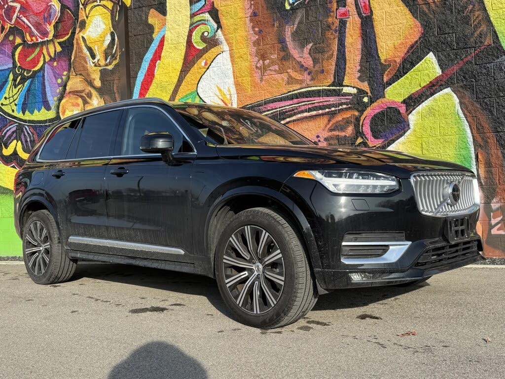 2024 Volvo XC90 B6 Plus Bright Theme 7-Passenger AWD
