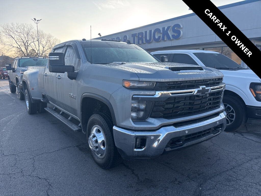 2026 Chevrolet Silverado 3500HD LT Crew Cab 4WD