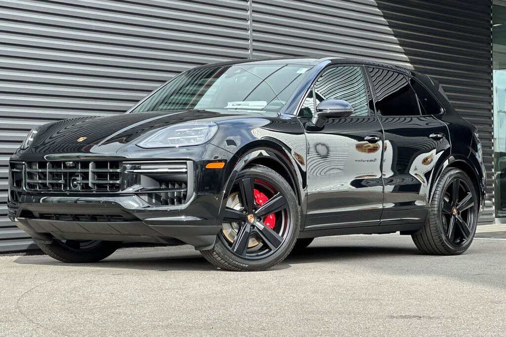 2026 Porsche Cayenne S AWD