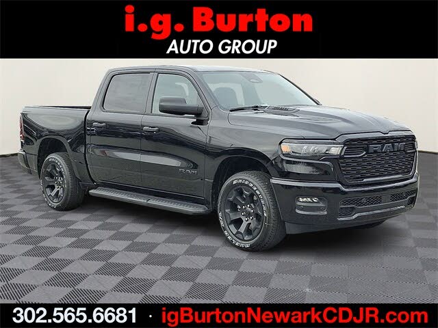 2026 RAM 1500 Express Crew Cab 4WD