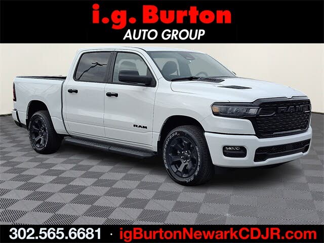 2026 RAM 1500 Express Crew Cab 4WD