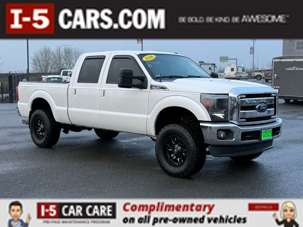 2016 Ford F-350 Super Duty Lariat Crew Cab 4WD