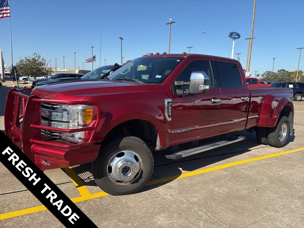 2017 Ford F-350 Super Duty Lariat Crew Cab LB DRW 4WD
