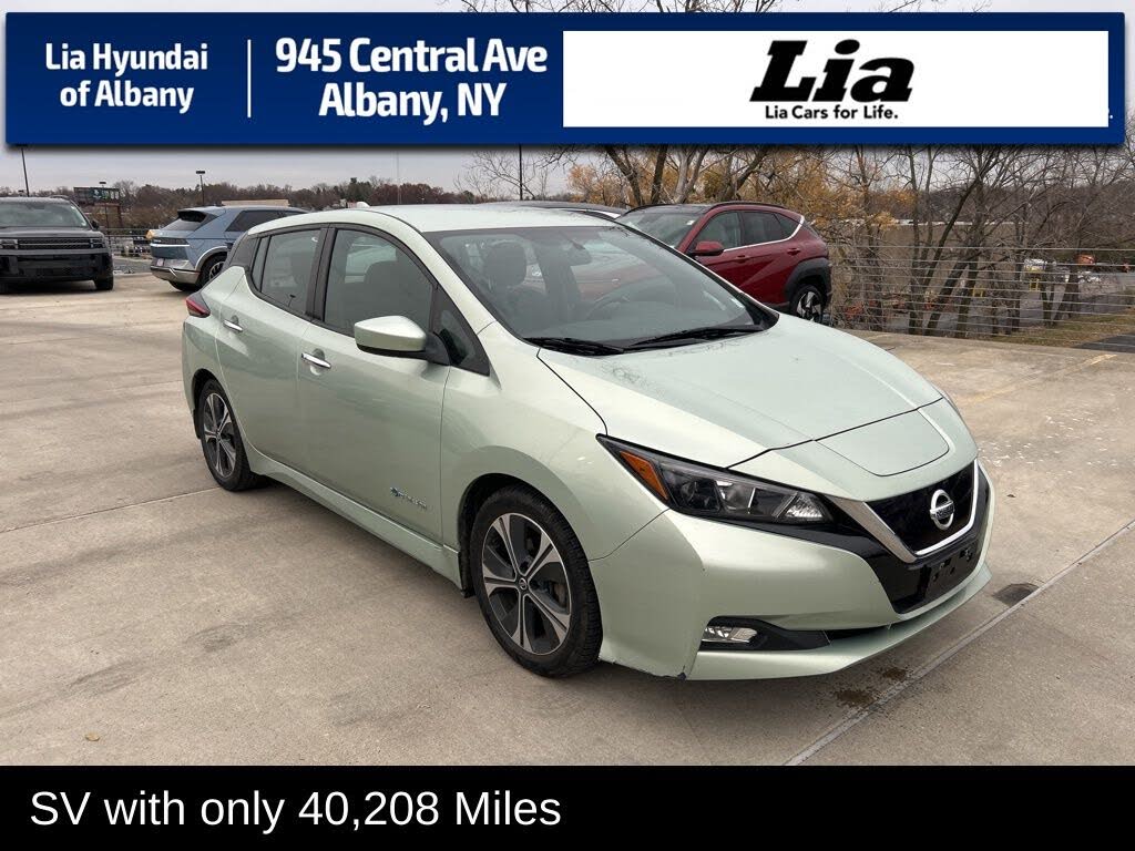 2019 Nissan LEAF SV FWD