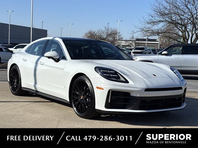 2025 Porsche Panamera 4 AWD