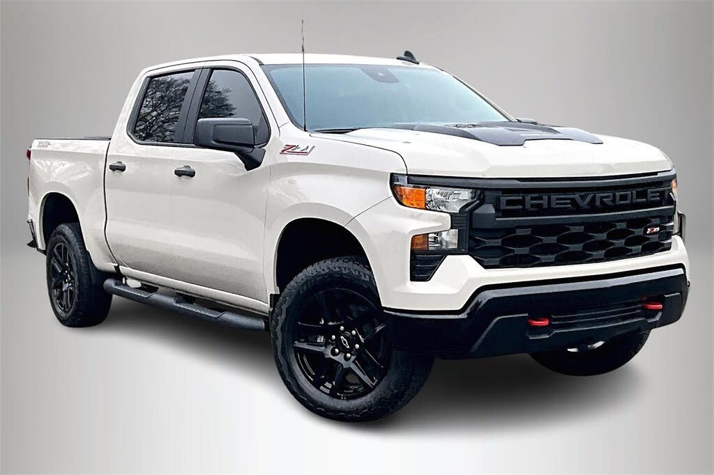 2026 Chevrolet Silverado 1500 Custom Trail Boss Crew Cab 4WD