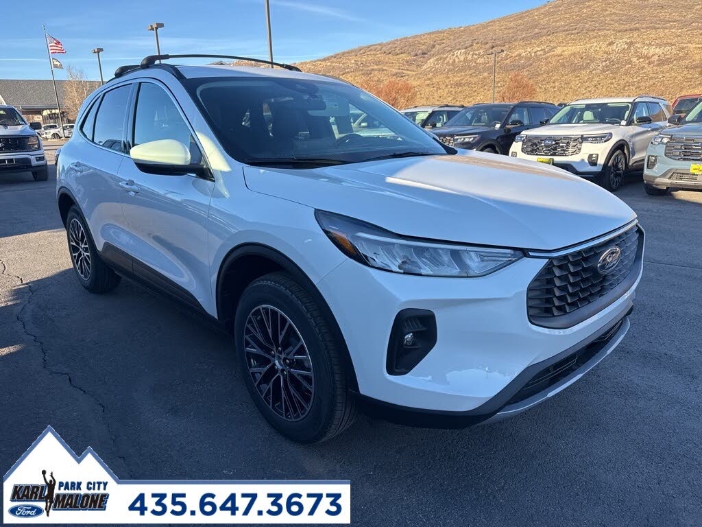 2026 Ford Escape Hybrid Plug-in FWD