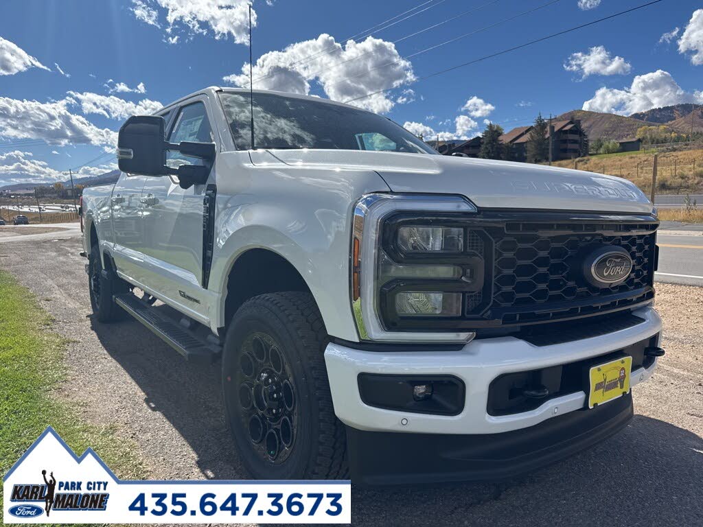 2026 Ford F-350 Super Duty Lariat Crew Cab 4WD