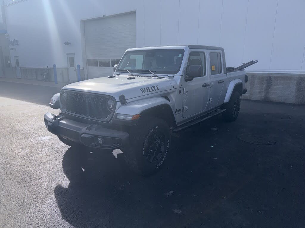 2024 Jeep Gladiator Willys Crew Cab 4WD