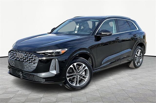 2025 Audi Q5 quattro Premium 40 TFSI