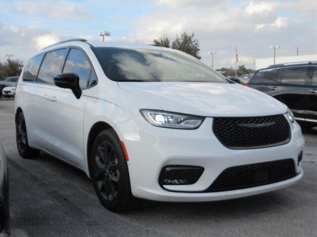 2025 Chrysler Pacifica Limited FWD