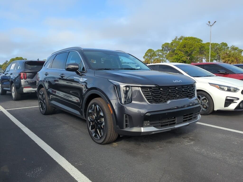 2025 Kia Sorento EX FWD