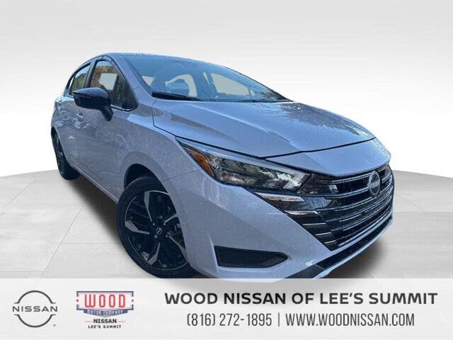 2025 Nissan Versa SR FWD