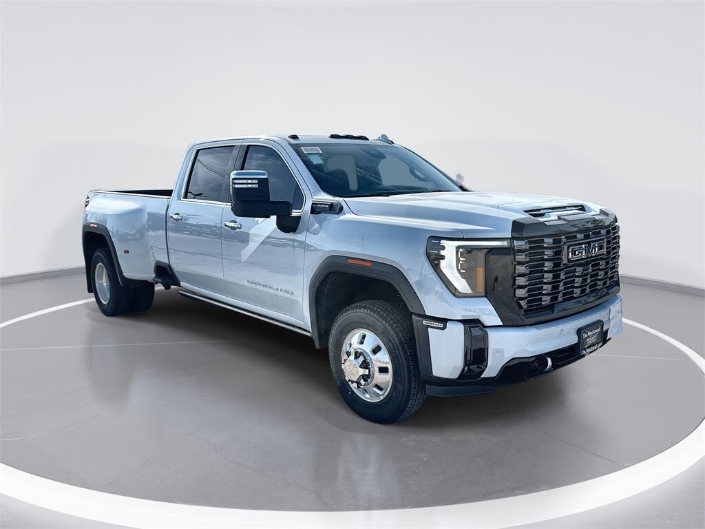 2026 GMC Sierra 3500HD Denali Ultimate Crew Cab 4WD