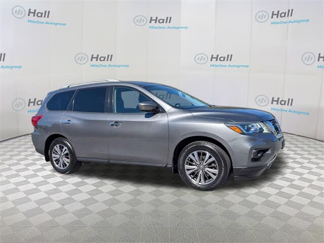 2017 Nissan Pathfinder S