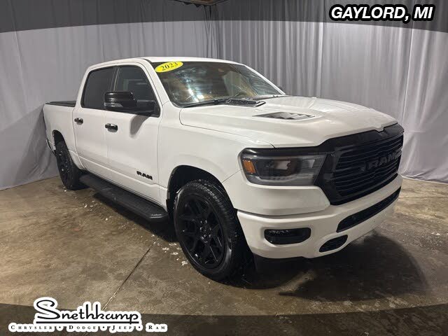 2023 RAM 1500 Laramie Crew Cab 4WD
