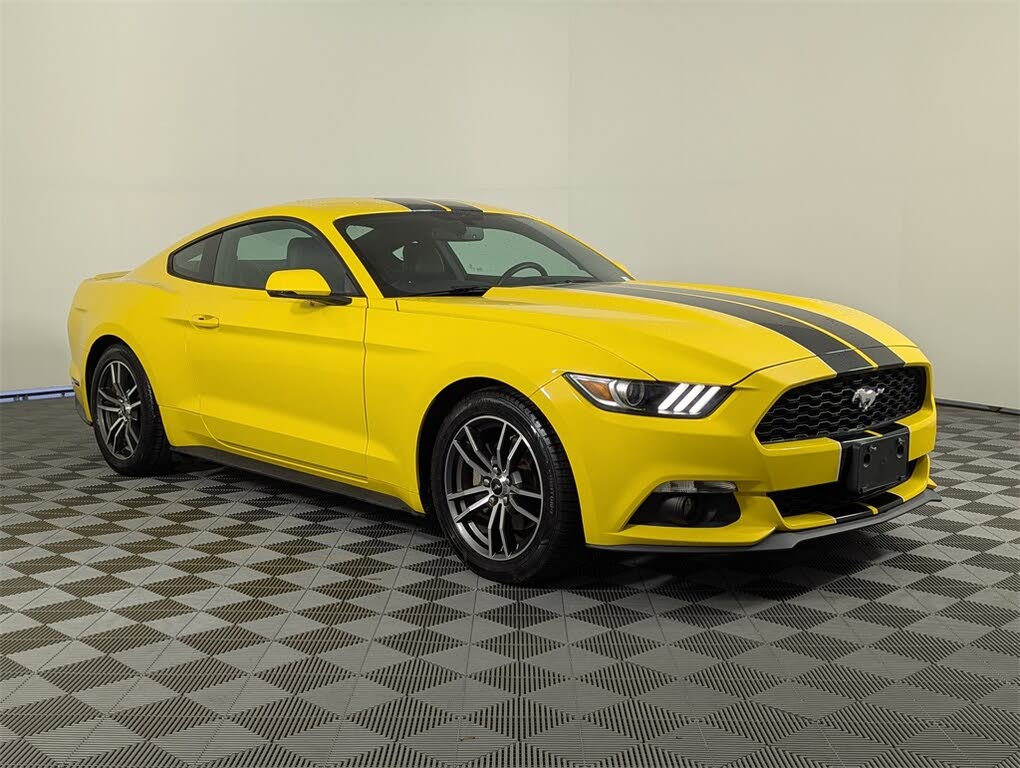 2017 Ford Mustang EcoBoost Premium Coupe RWD