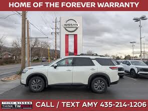 Nissan Pathfinder SV 4WD