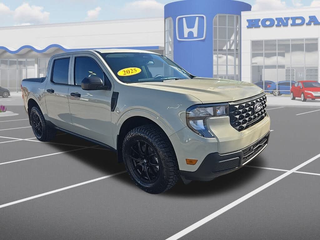 2025 Ford Maverick XL SuperCrew AWD