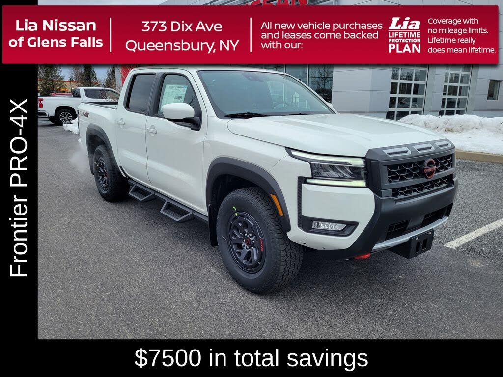 2025 Nissan Frontier PRO-4X Crew Cab 4WD